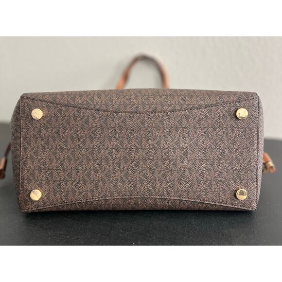 NWT Michael Kors Voyager Tote Bag - Picture 6 of 6